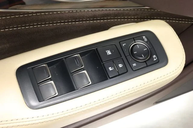 2018 Lexus LS 5th Gen - Image 10 of 12