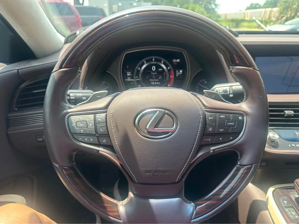 2018 Lexus LS 5th Gen - Image 18 of 20