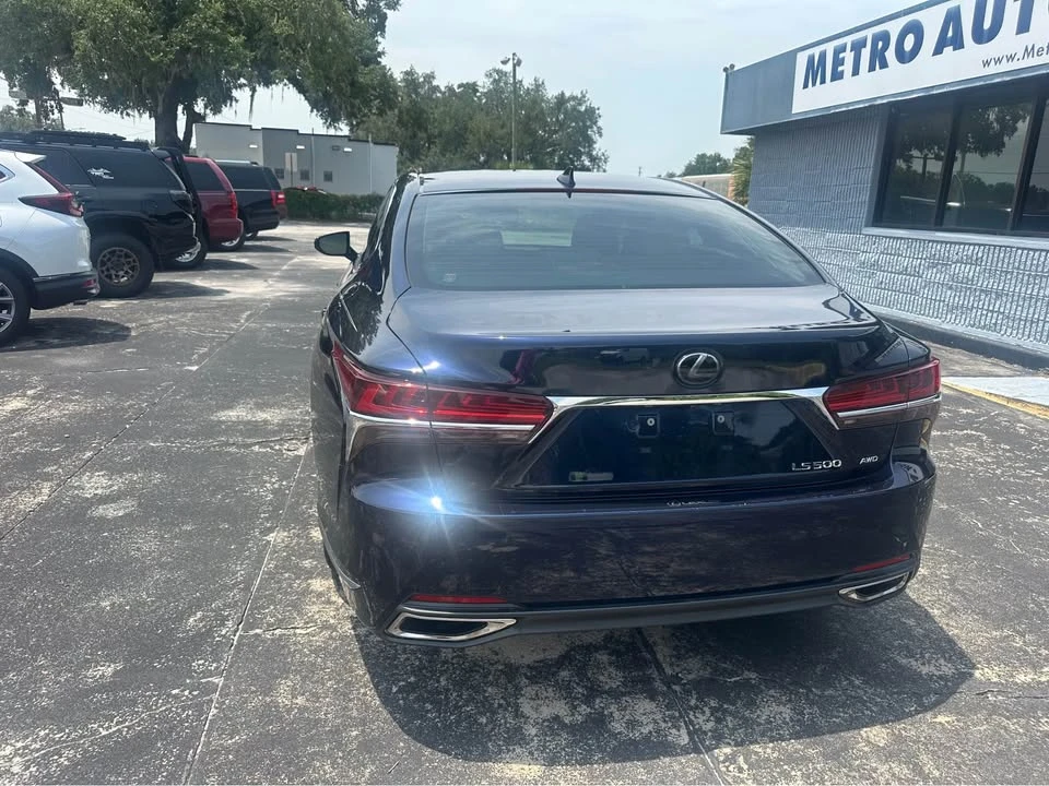 2018 Lexus LS 5th Gen - Image 8 of 20