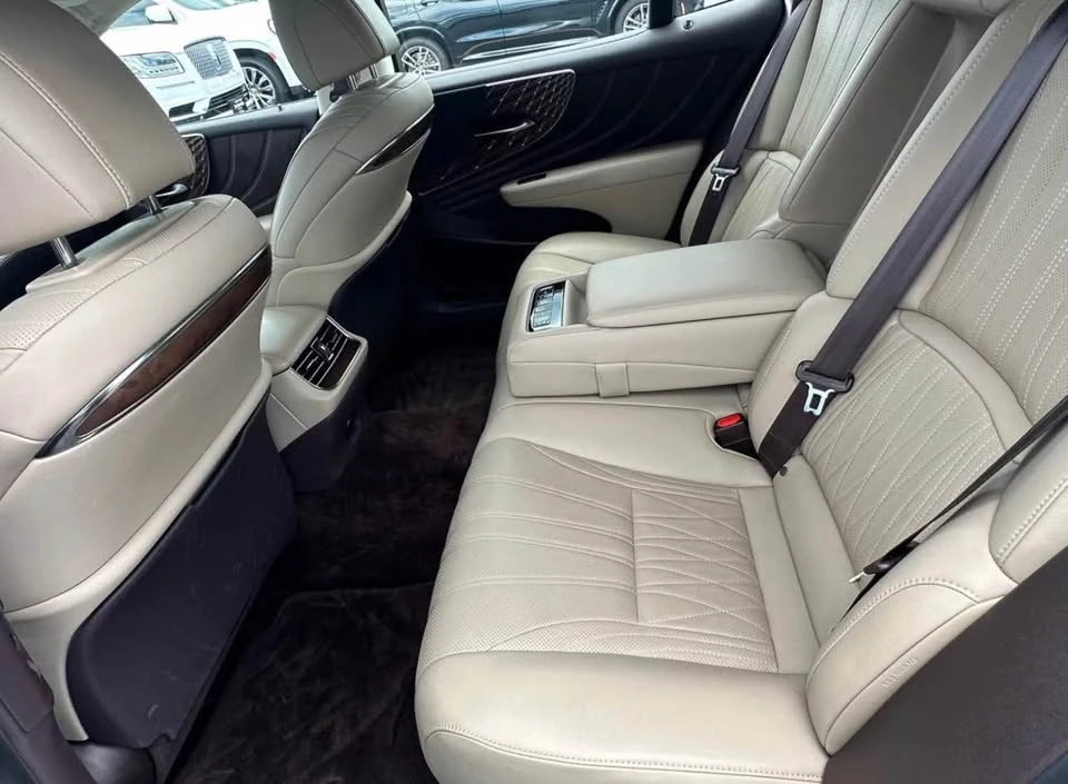 2018 Lexus LS 5th Gen - Image 12 of 12