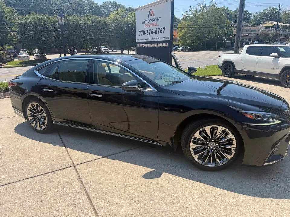 2018 Lexus LS 5th Gen - Image 4 of 9