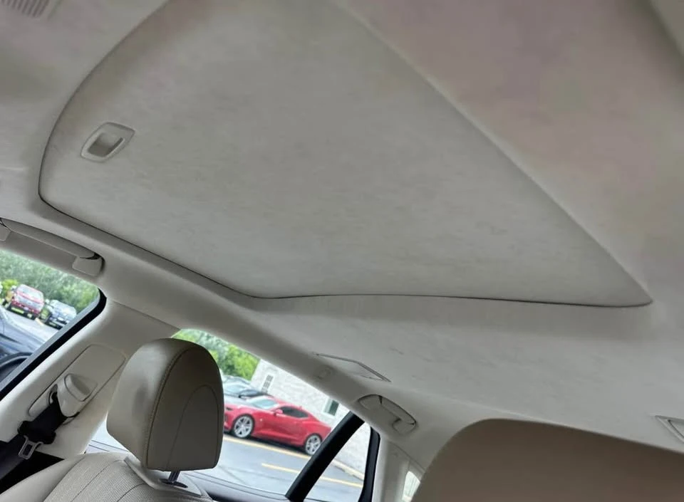 2018 Lexus LS 5th Gen - Image 11 of 12