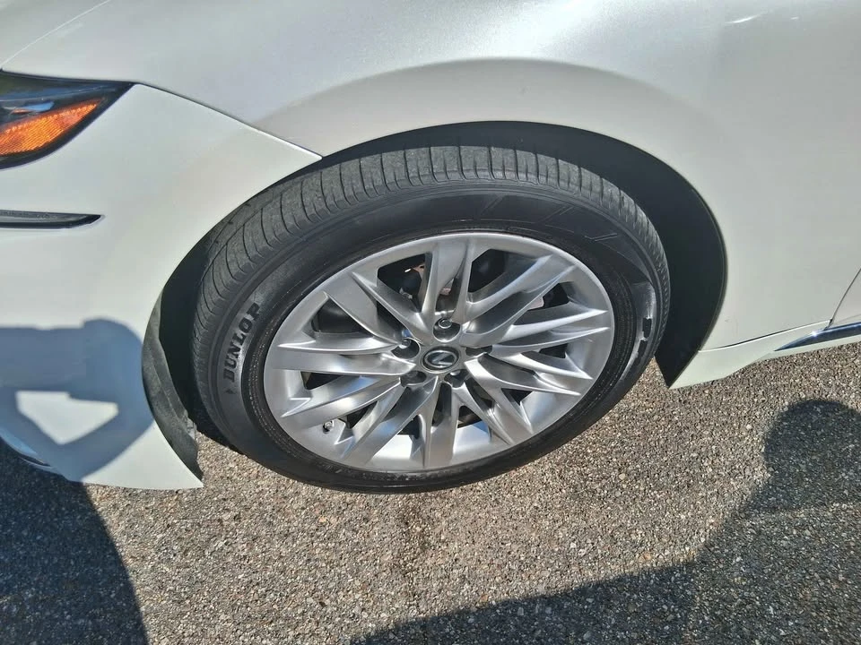 2018 Lexus LS 5th Gen - Image 3 of 17