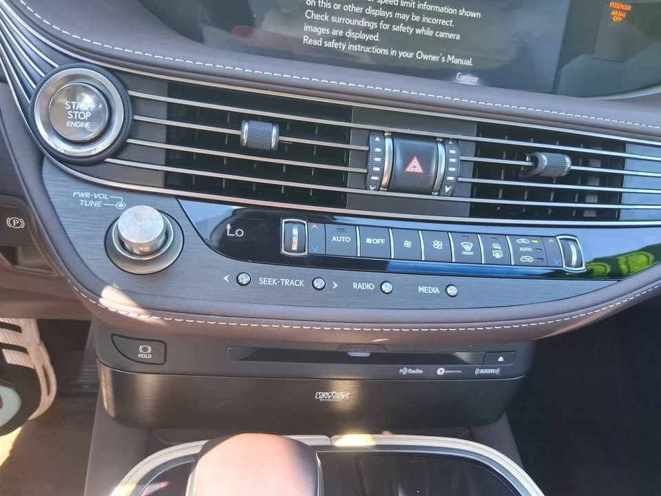 2018 Lexus LS 5th Gen - Image 9 of 17