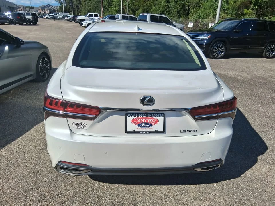 2018 Lexus LS 5th Gen - Image 4 of 17