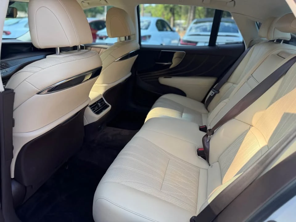 2018 Lexus LS 5th Gen - Image 9 of 19