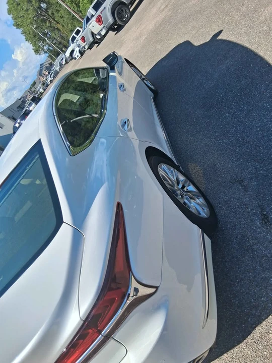 2018 Lexus LS 5th Gen - Image 5 of 17