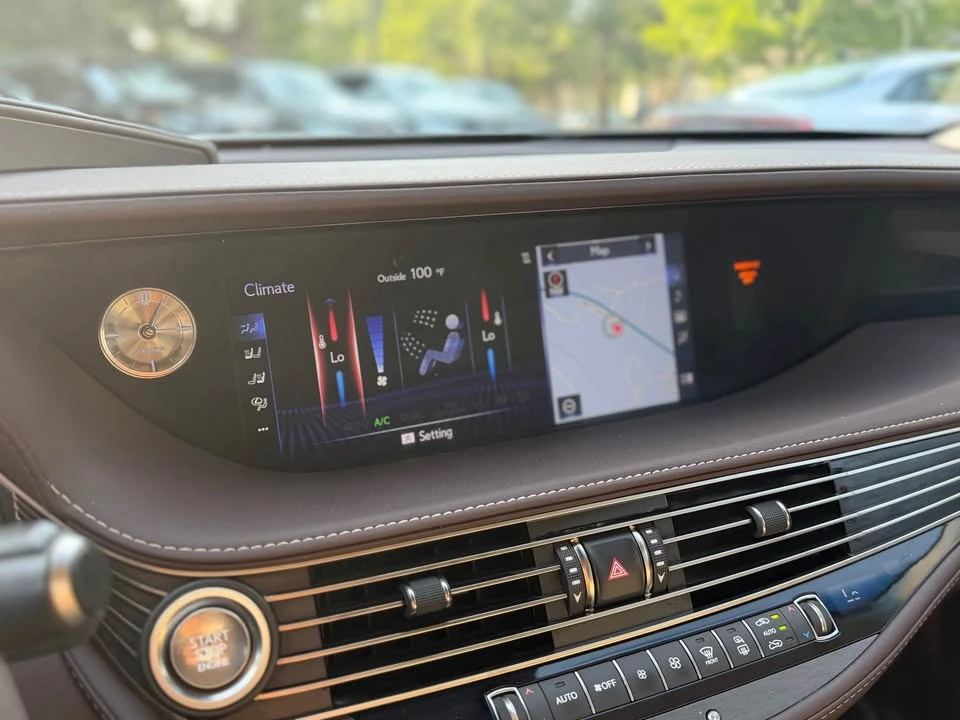 2018 Lexus LS 5th Gen - Image 14 of 19