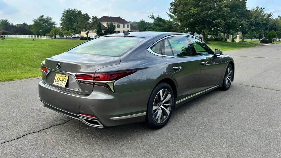 2018 Lexus LS 5th Gen - Image 6 of 13