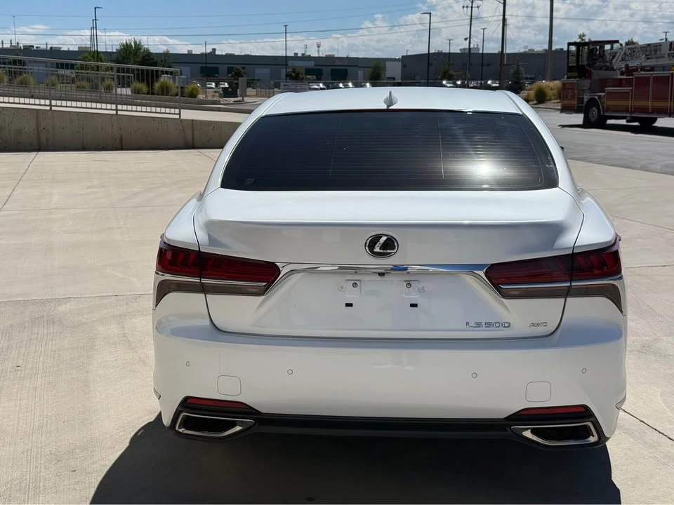 2018 Lexus LS 5th Gen - Image 8 of 20