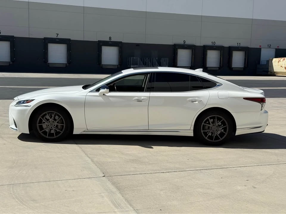 2018 Lexus LS 5th Gen - Image 10 of 20