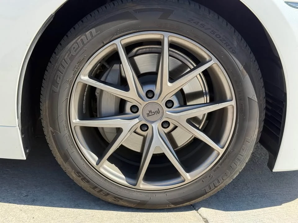 2018 Lexus LS 5th Gen - Image 12 of 20
