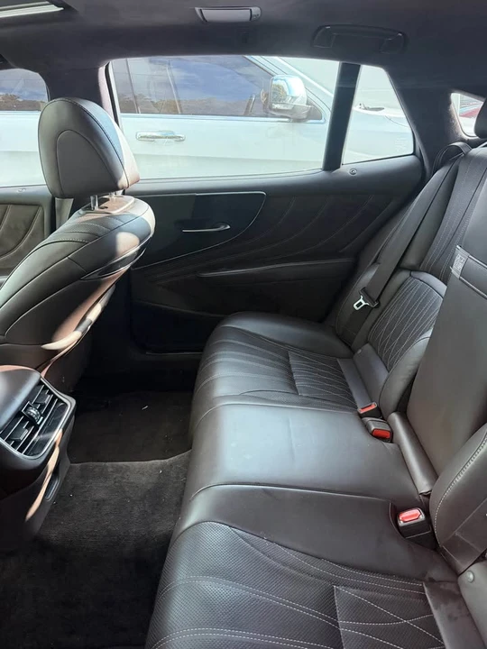 2018 Lexus LS 5th Gen - Image 7 of 7