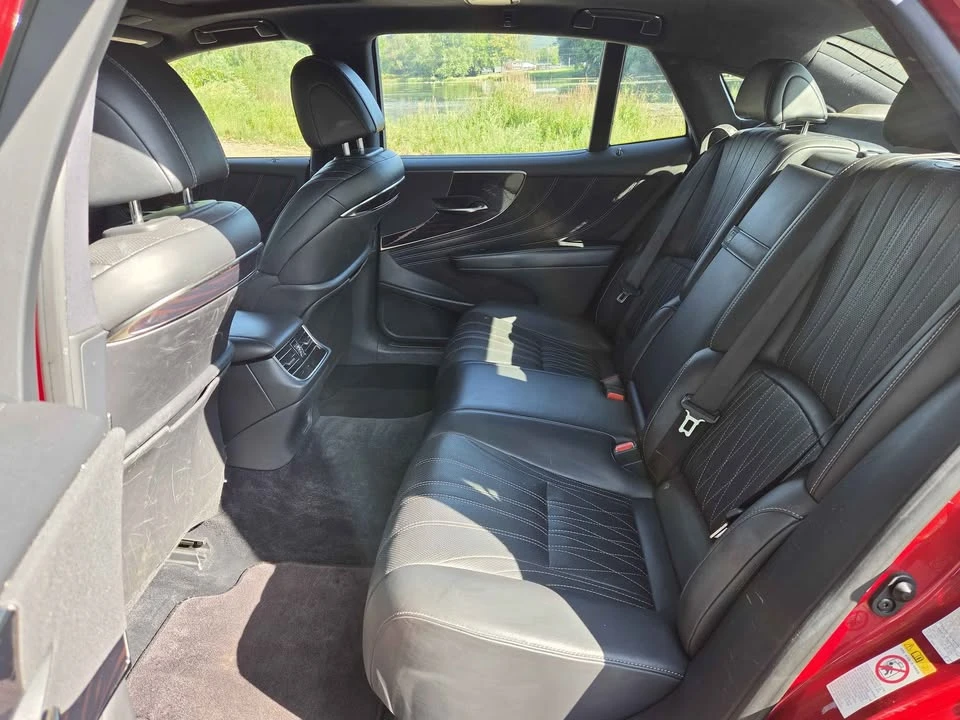 2018 Lexus LS 5th Gen - Image 5 of 10