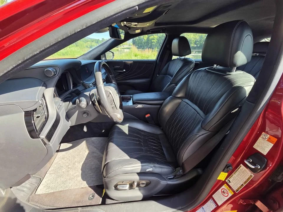 2018 Lexus LS 5th Gen - Image 7 of 10