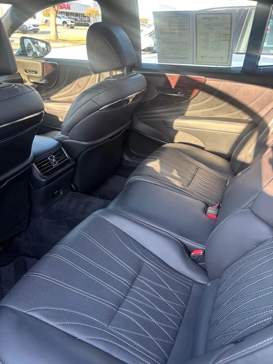 2018 Lexus LS 5th Gen - Image 6 of 13