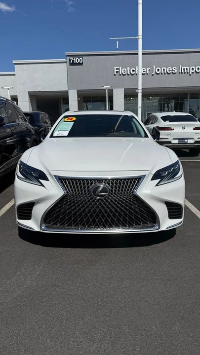 2018 Lexus LS 5th Gen - Image 3 of 6