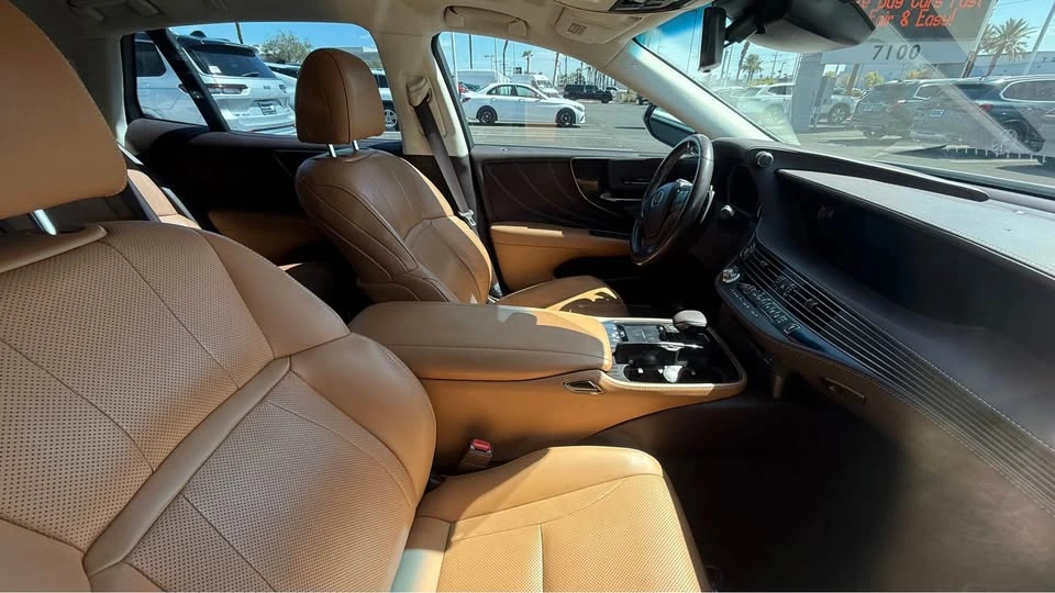 2018 Lexus LS 5th Gen - Image 5 of 6