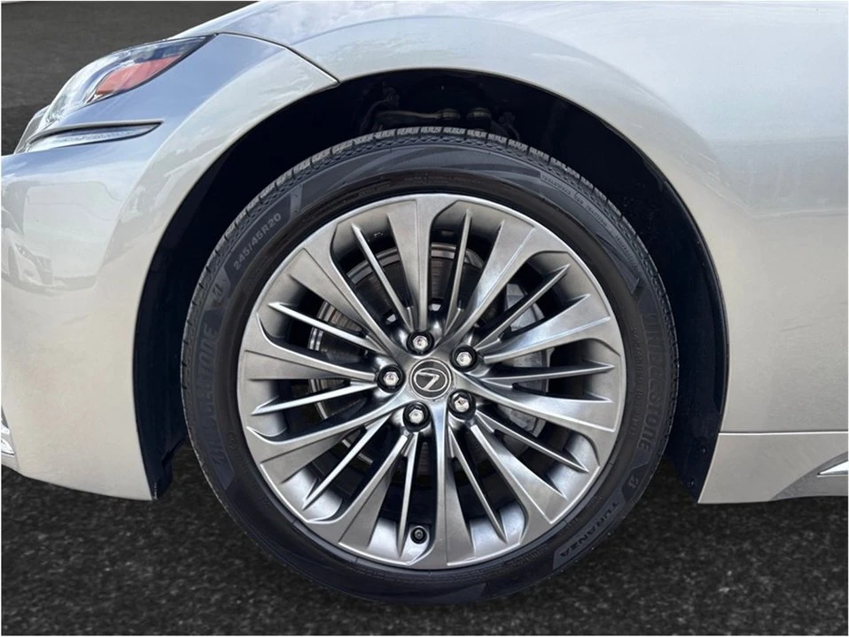 2018 Lexus LS 5th Gen - Image 13 of 20
