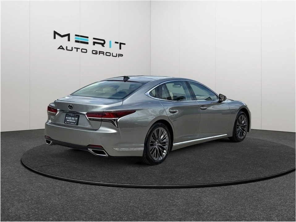 2018 Lexus LS 5th Gen - Image 9 of 20