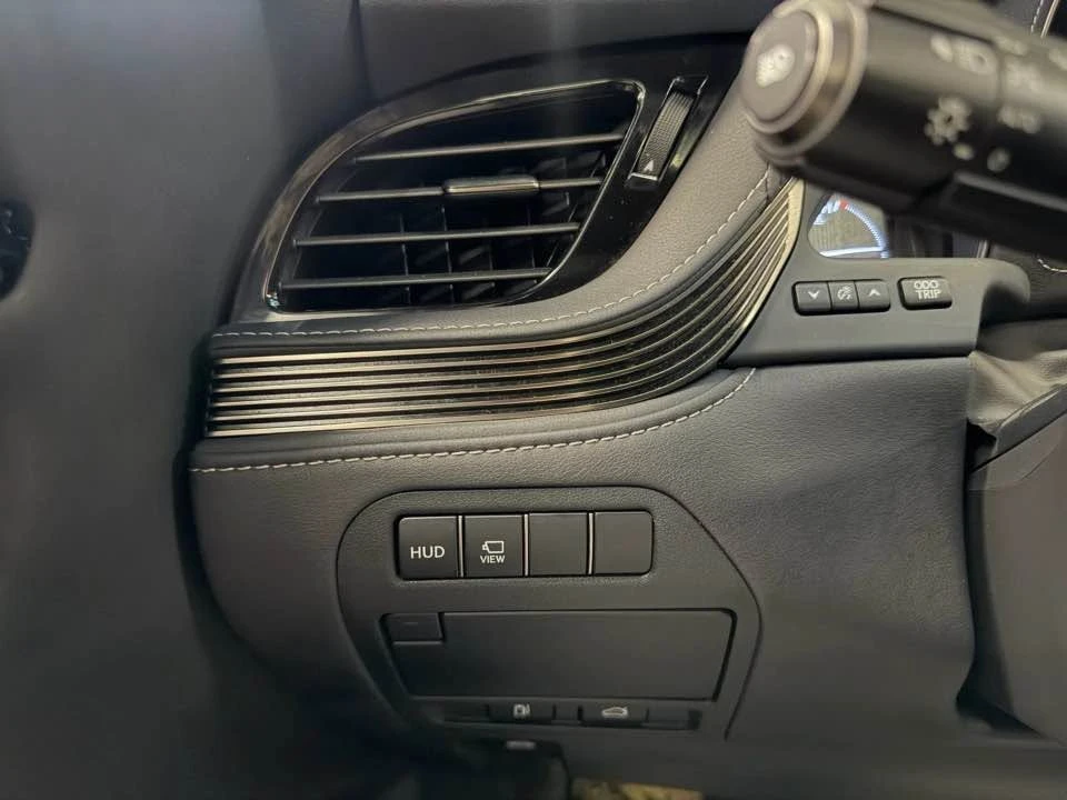 2018 Lexus LS 5th Gen - Image 10 of 17
