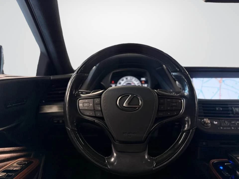 2018 Lexus LS 5th Gen - Image 9 of 17
