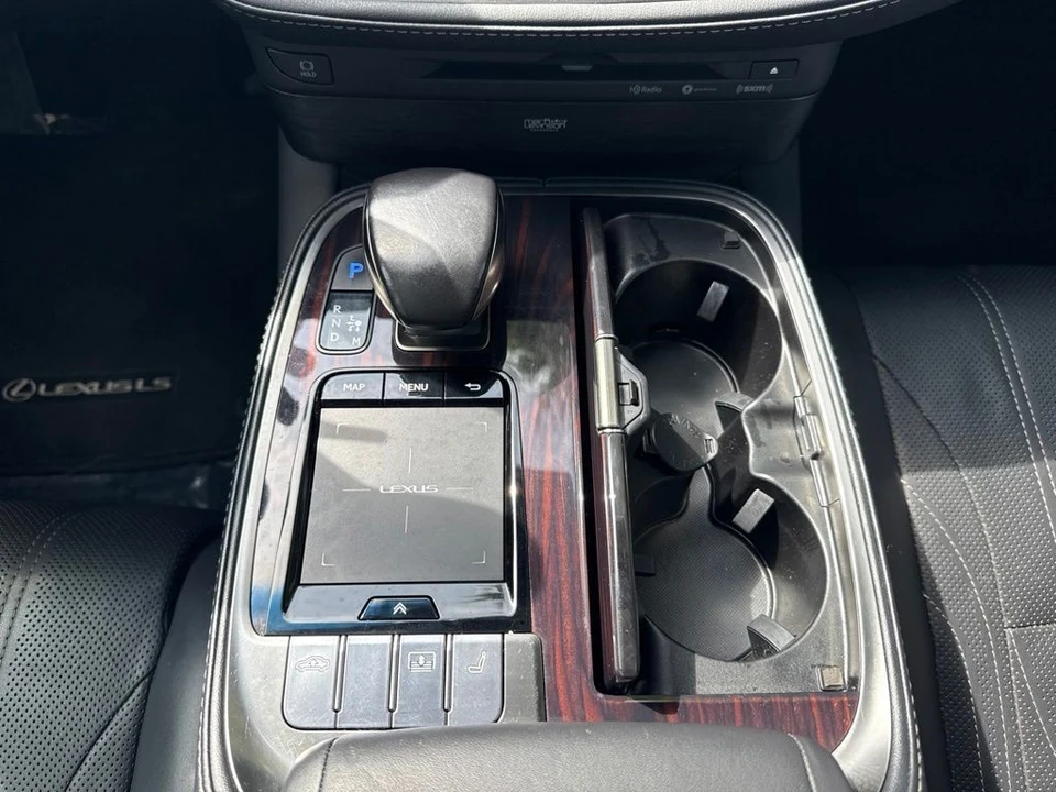 2018 Lexus LS 5th Gen - Image 19 of 31
