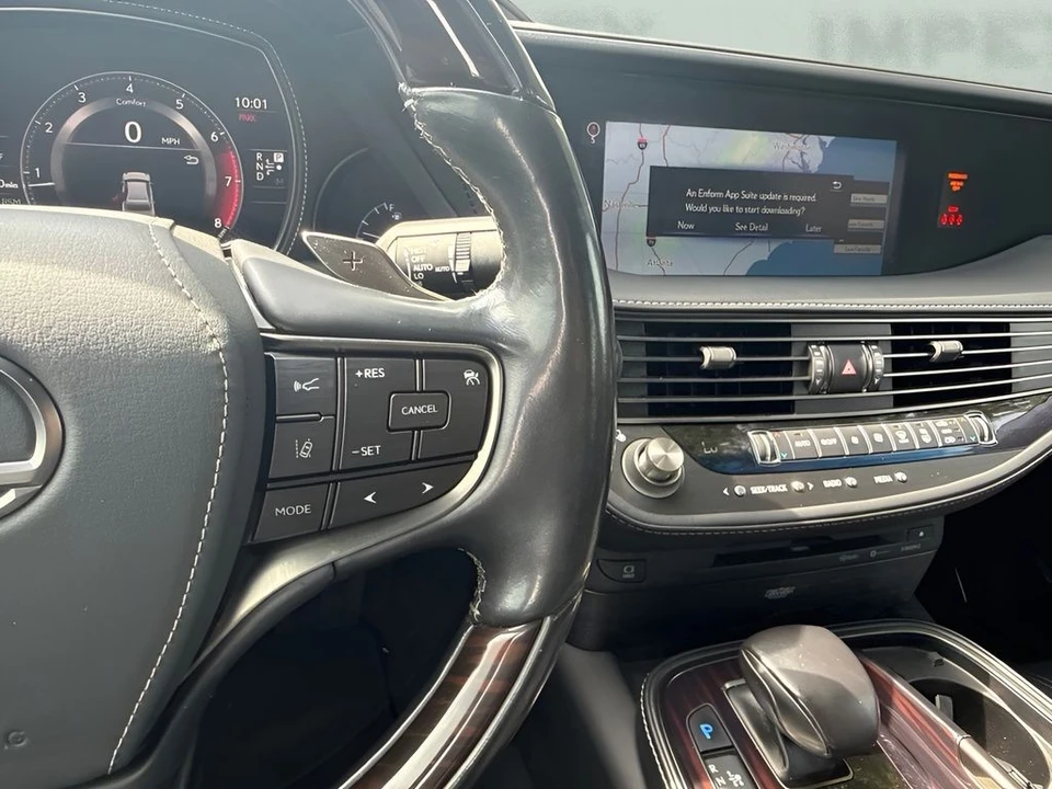 2018 Lexus LS 5th Gen - Image 18 of 31