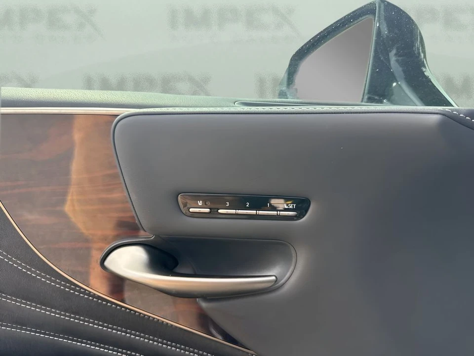 2018 Lexus LS 5th Gen - Image 11 of 31