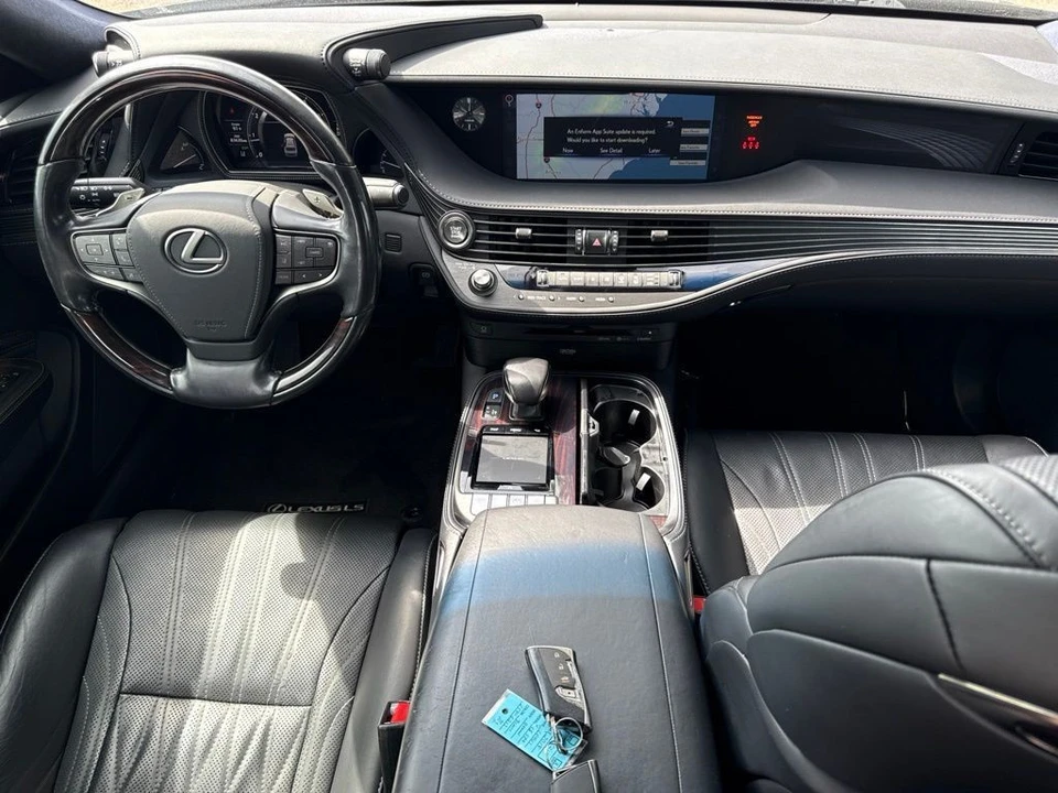 2018 Lexus LS 5th Gen - Image 15 of 31