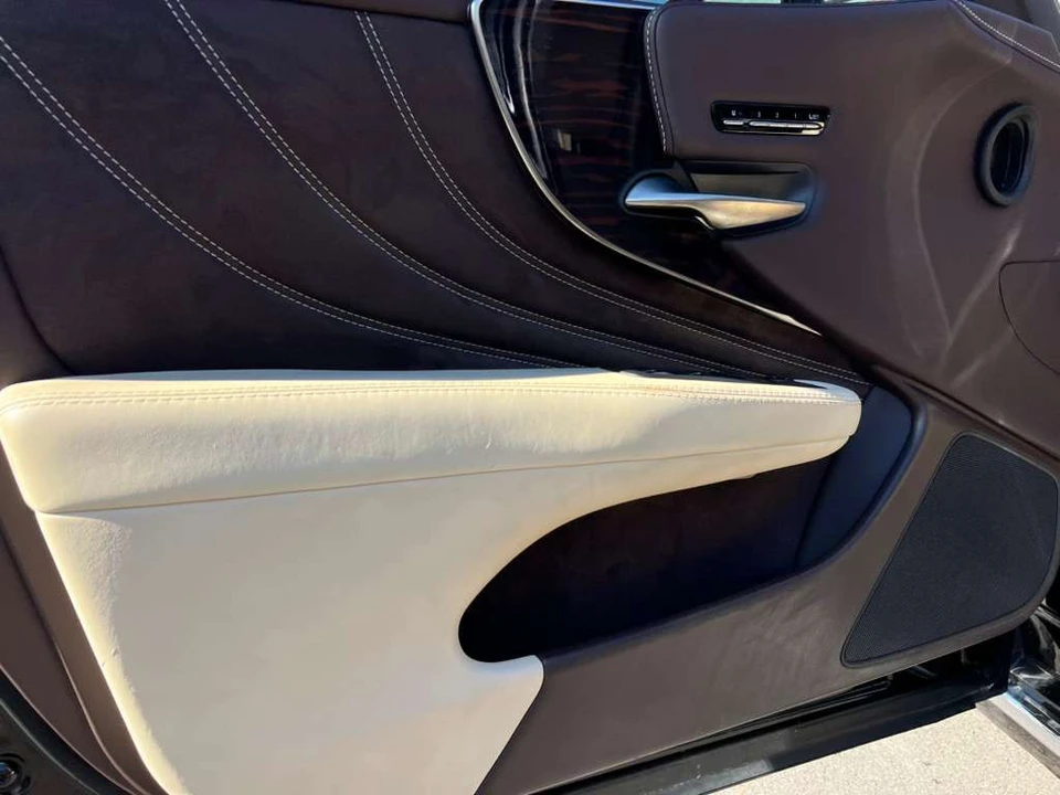 2018 Lexus LS 5th Gen - Image 12 of 21