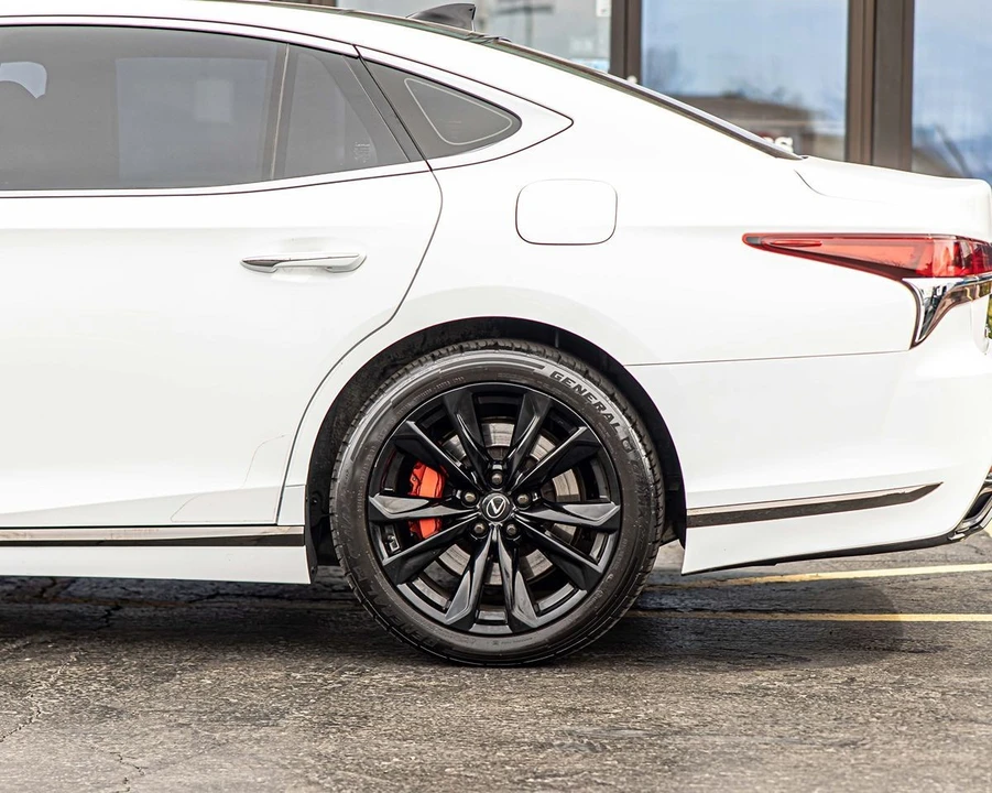 2018 Lexus LS 5th Gen - Image 7 of 12