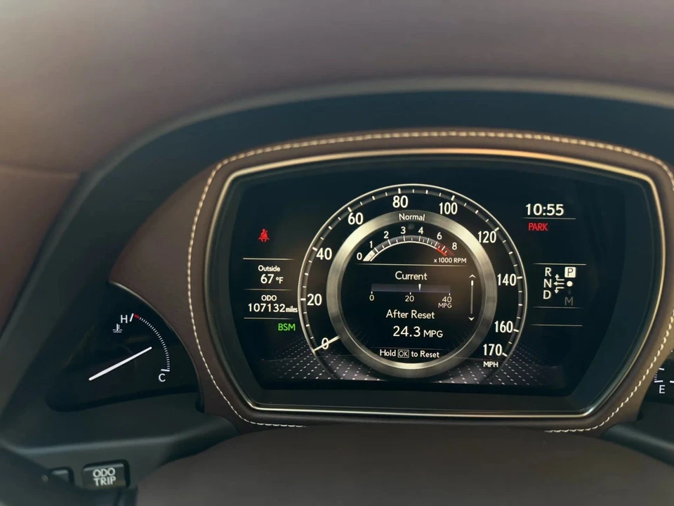 2018 Lexus LS 5th Gen - Image 13 of 20