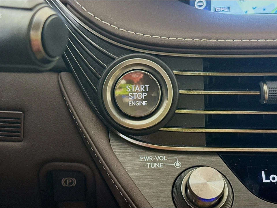 2018 Lexus LS 5th Gen - Image 13 of 31