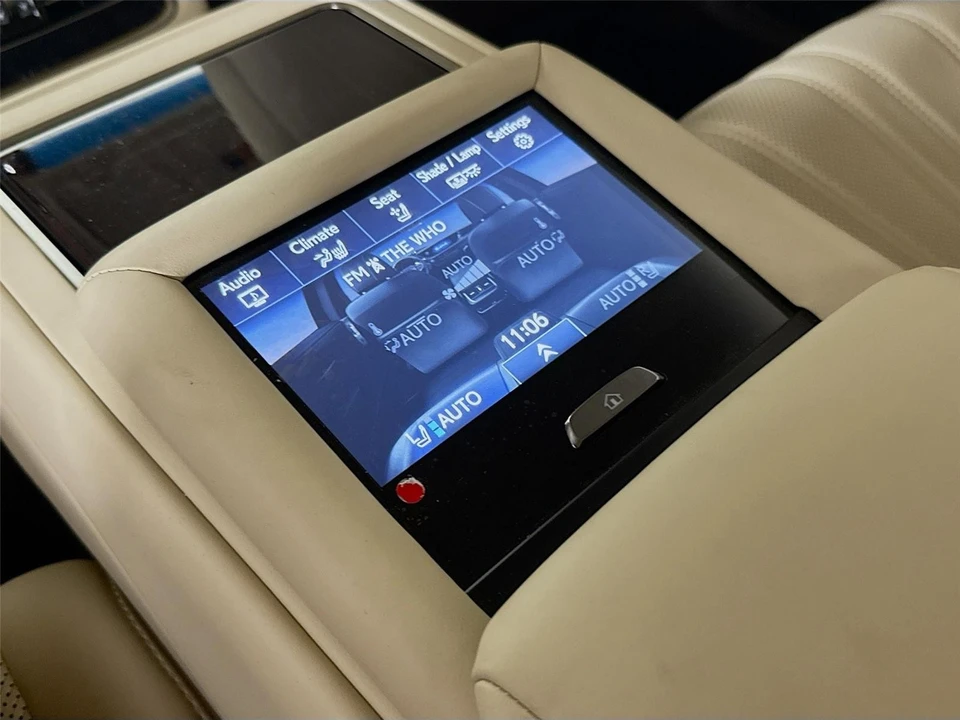 2018 Lexus LS 5th Gen - Image 19 of 31