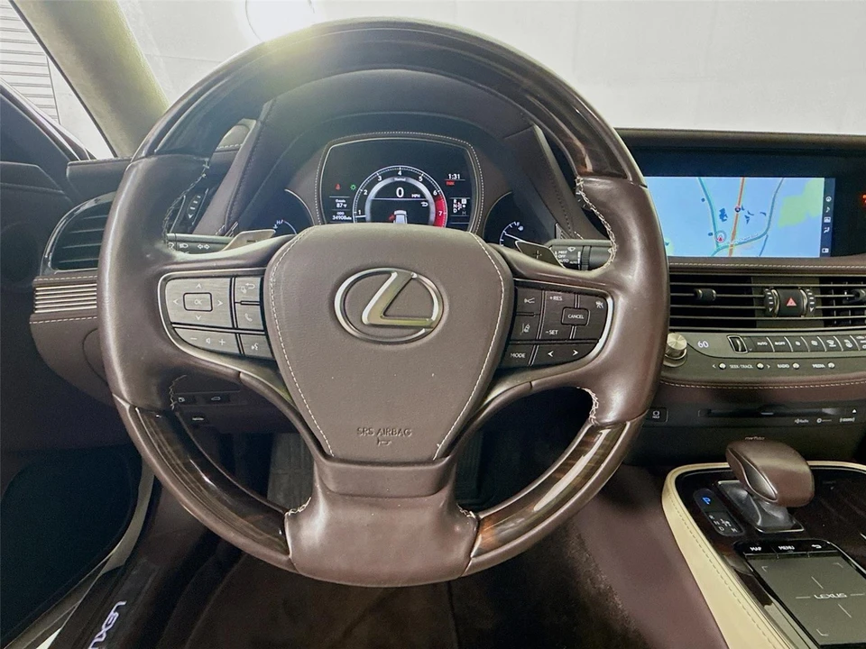 2018 Lexus LS 5th Gen - Image 7 of 19