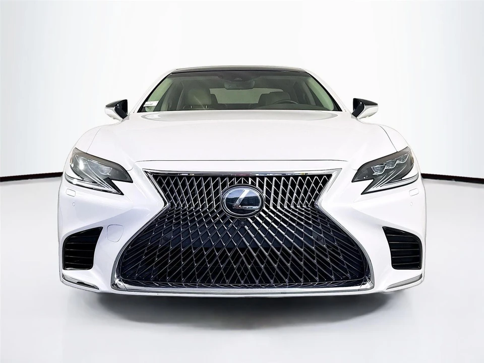 2018 Lexus LS 5th Gen - Image 27 of 31