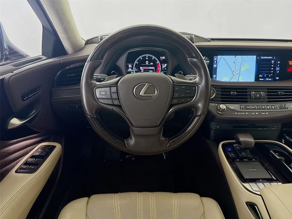 2018 Lexus LS 5th Gen - Image 3 of 31
