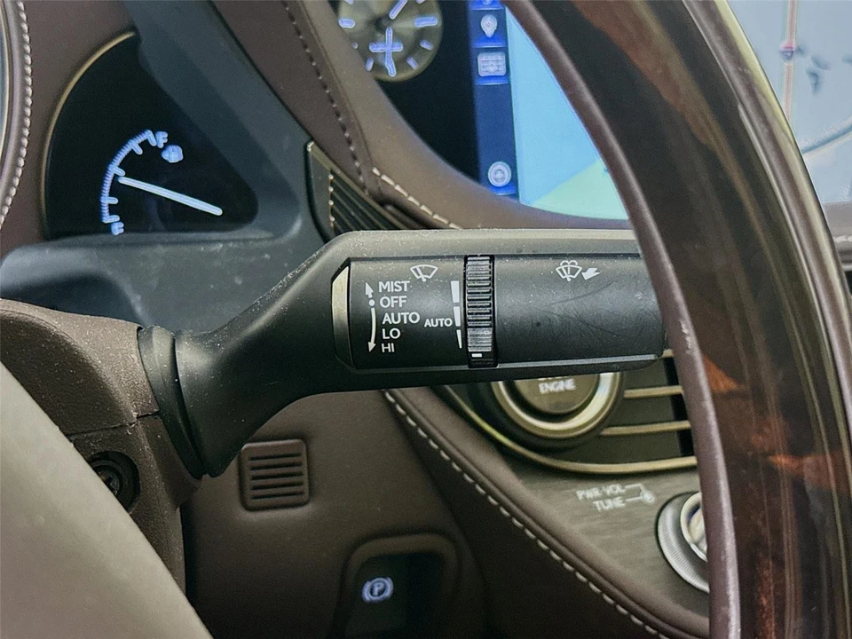 2018 Lexus LS 5th Gen - Image 5 of 19