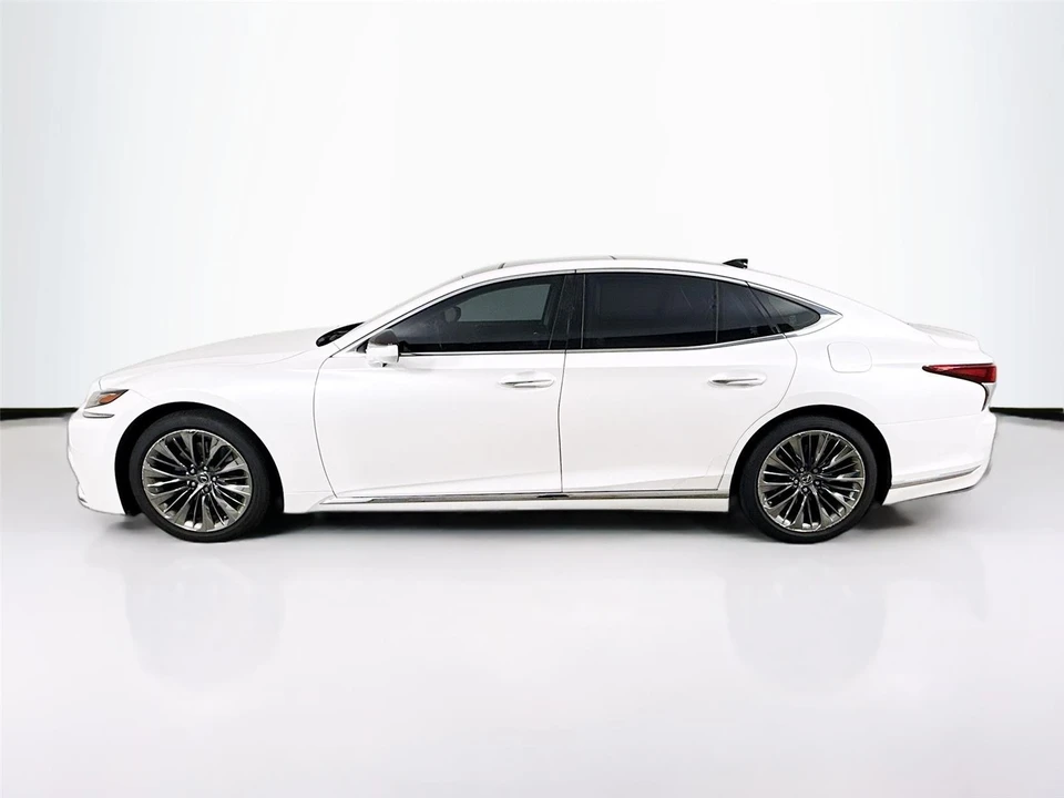 2018 Lexus LS 5th Gen - Image 11 of 19