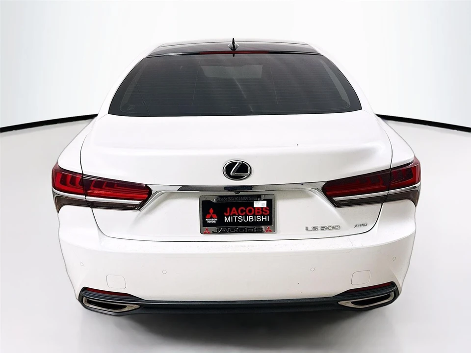 2018 Lexus LS 5th Gen - Image 10 of 19
