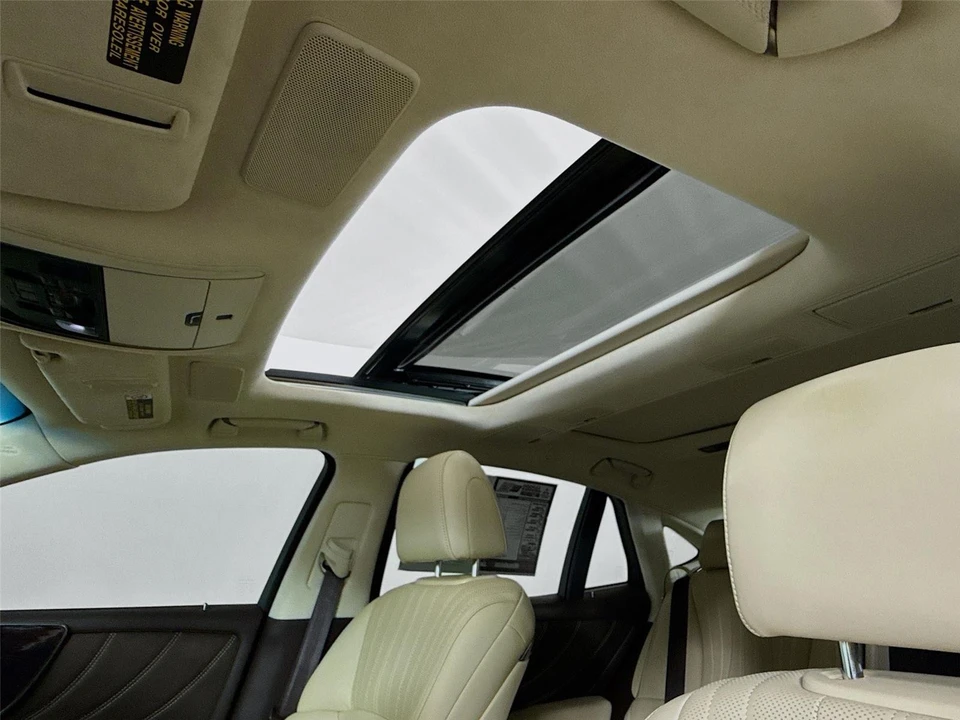 2018 Lexus LS 5th Gen - Image 17 of 31