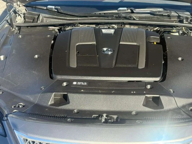 2018 Lexus LS 5th Gen - Image 19 of 20