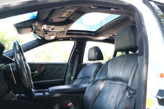 2018 Lexus LS 5th Gen - Image 21 of 21
