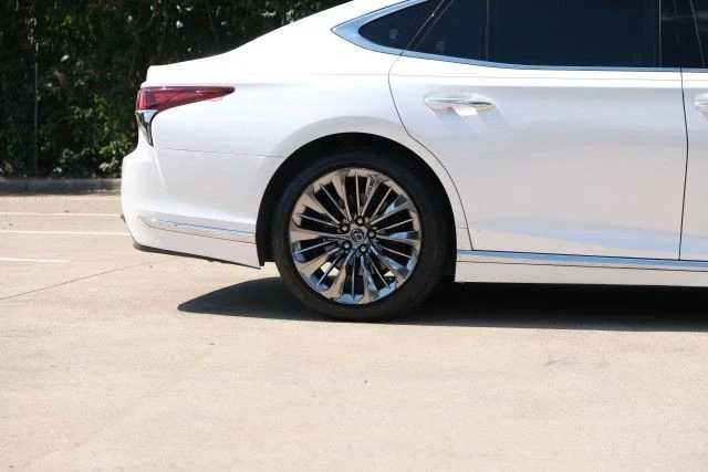 2018 Lexus LS 5th Gen - Image 12 of 21