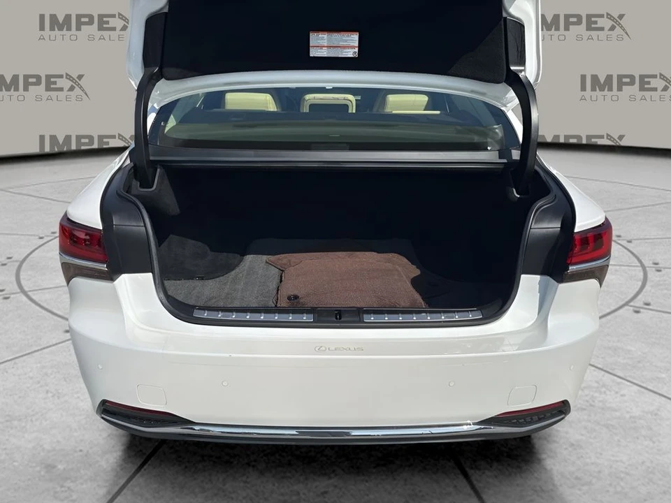 2018 Lexus LS 5th Gen - Image 30 of 31