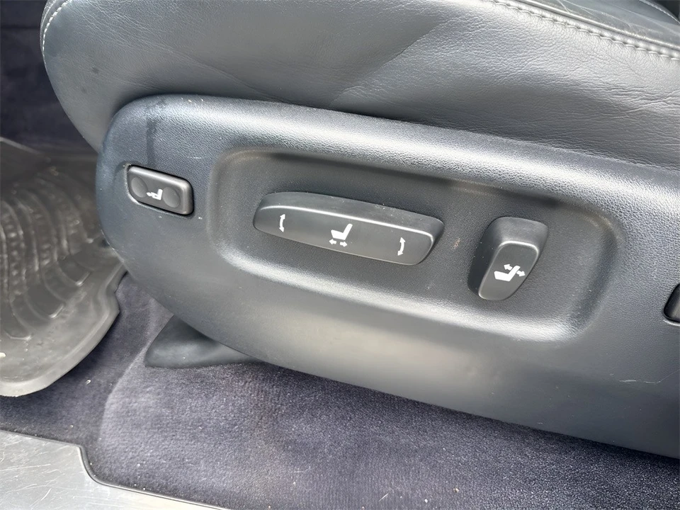 2018 Lexus LX 4th Gen - Image 10 of 12