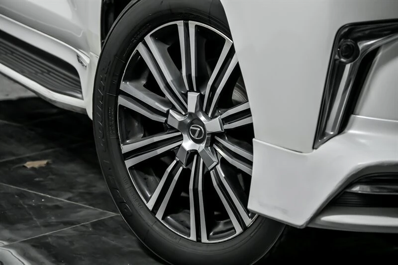 2018 Lexus LX 4th Gen - Image 3 of 21