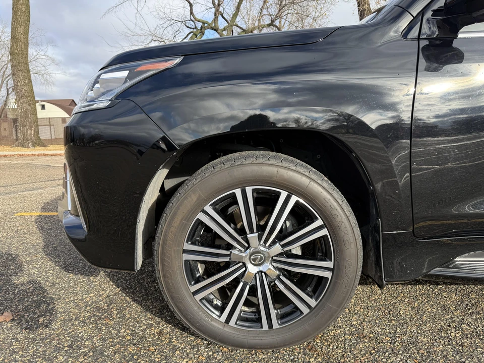 2018 Lexus LX 3rd Gen - Image 18 of 31