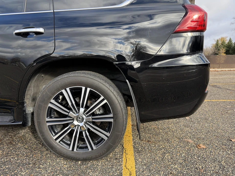 2018 Lexus LX 3rd Gen - Image 22 of 31